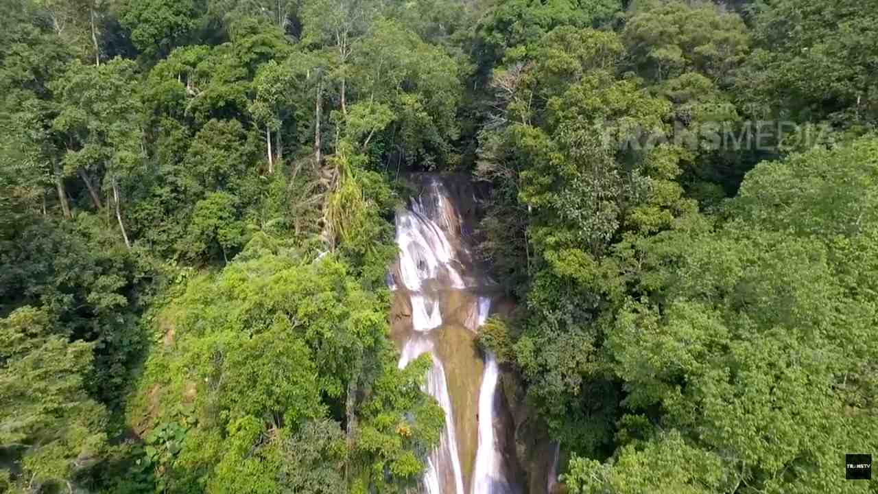 
					Curug Bibijilan, Air Terjun 7 Tingkat di Sukabumi yang Mengagumkan
					