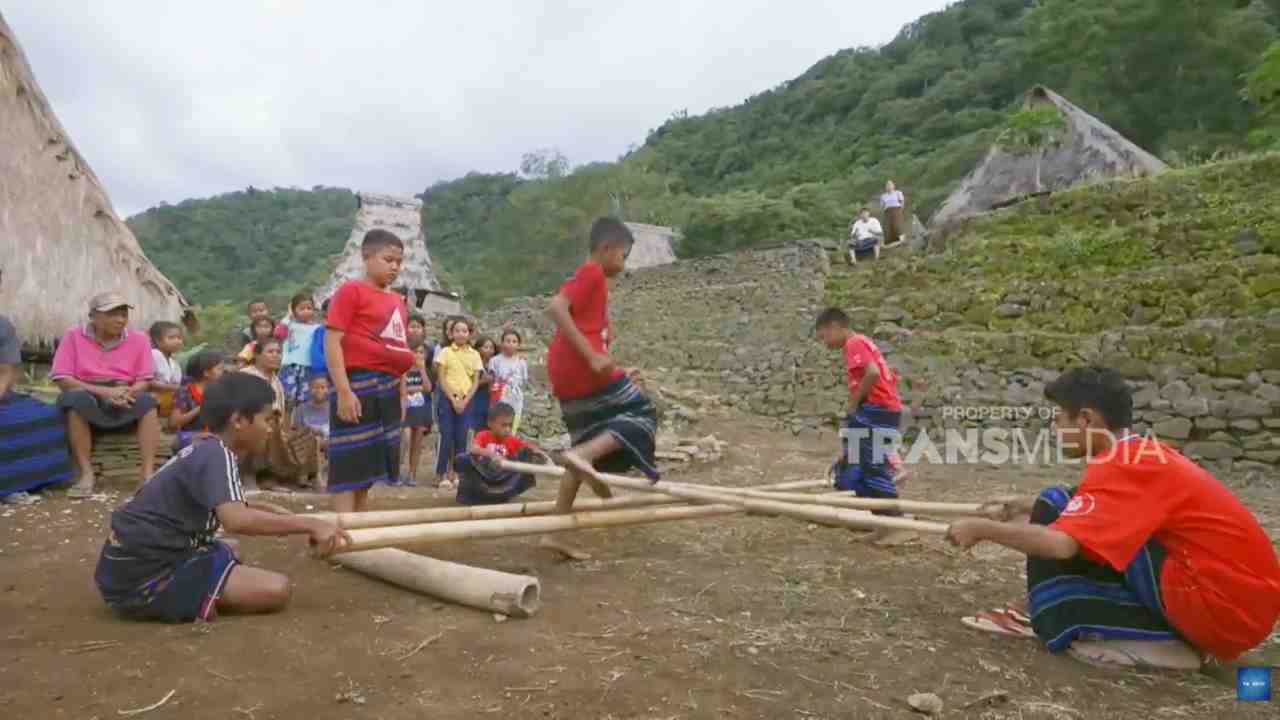 
					Ada Filosofi Mendalam di Balik Permainan Tradisional Sangga Alu
					
