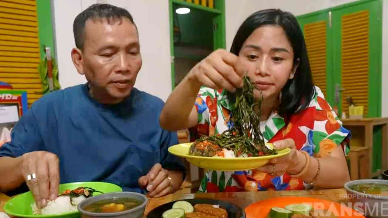 Panduan Wisata Hemat dan Menarik : 
					Sajian Cah Kangkung Khas yang Ini, Sedap Banget Disantap!
					