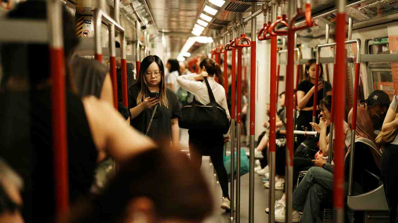 
					Cara Naik Transportasi Umum di Kota Baru Tanpa Takut Tersesat
					