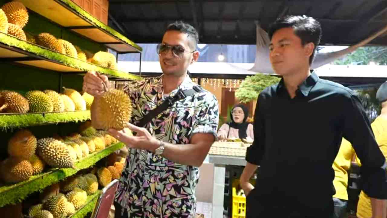 
					Nyobain Durian Saburai Bikin Wisata ke Lampung Makin Lengkap
					