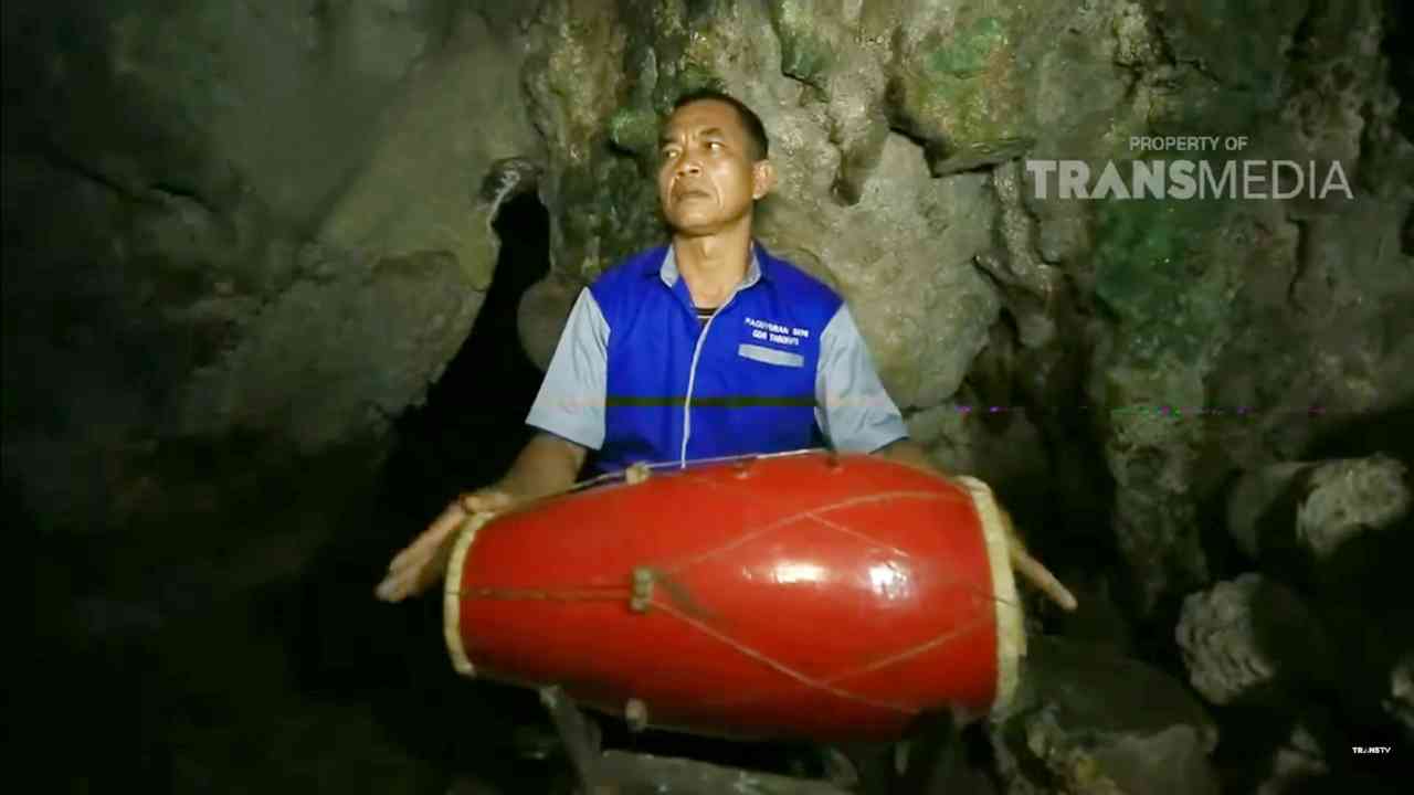Inspirasi Perjalanan Wisata Menarik : 
					Wisata Goa Gong di Pacitan Memiliki Keindahan yang Mengagumkan
					