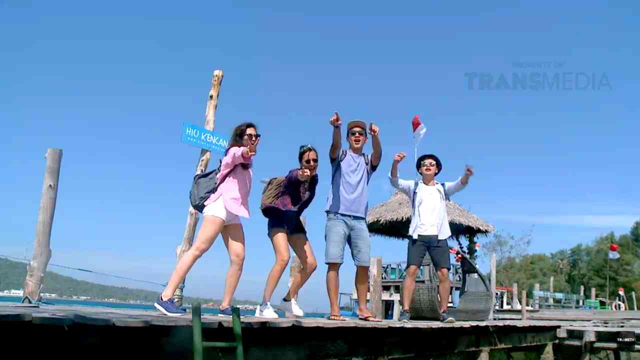 Inspirasi Perjalanan Wisata Menarik : 
					Menjadi Saksi Keindahan Kepulauan Karimunjawa yang Menawan
					