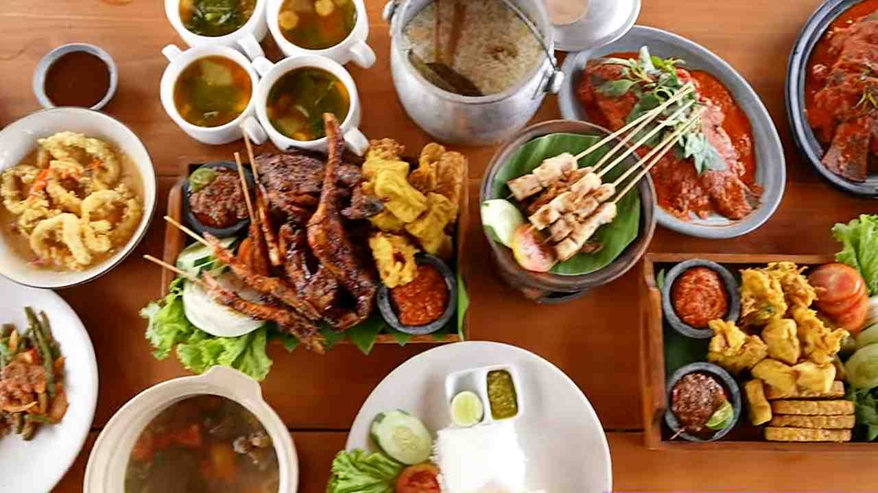 
					Kuliner Khas Lampung dari Sop Ikan Marlin hingga Ayam Bakar Kampung
					