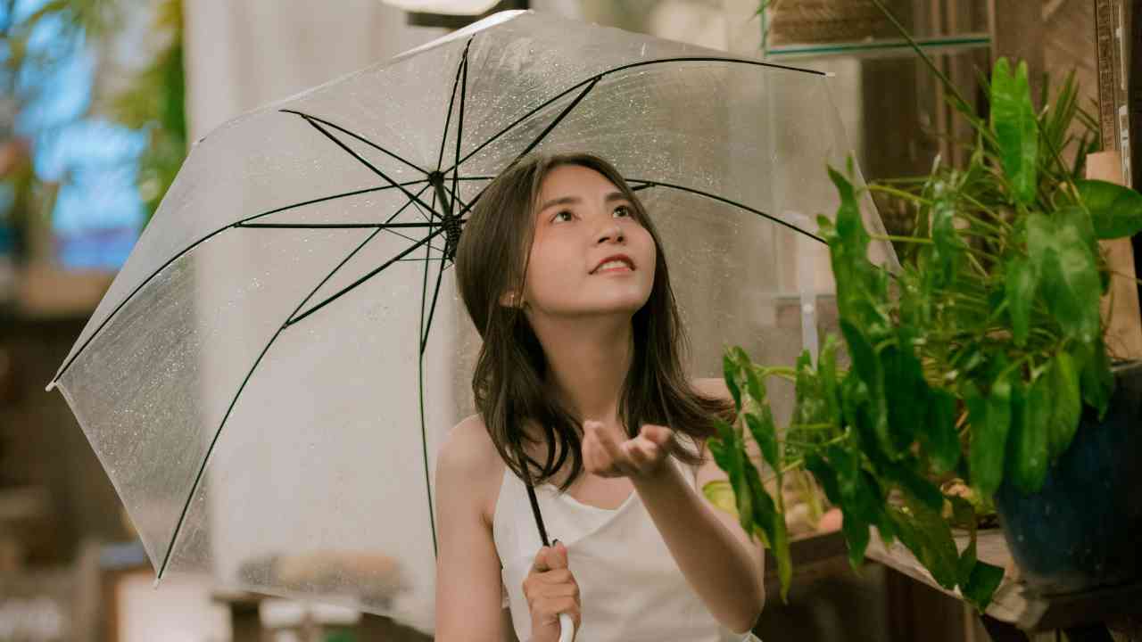 
					Perhatikan Hal-hal ini, Agar Liburan di Musim Hujan Tetap Aman dan Seru
					