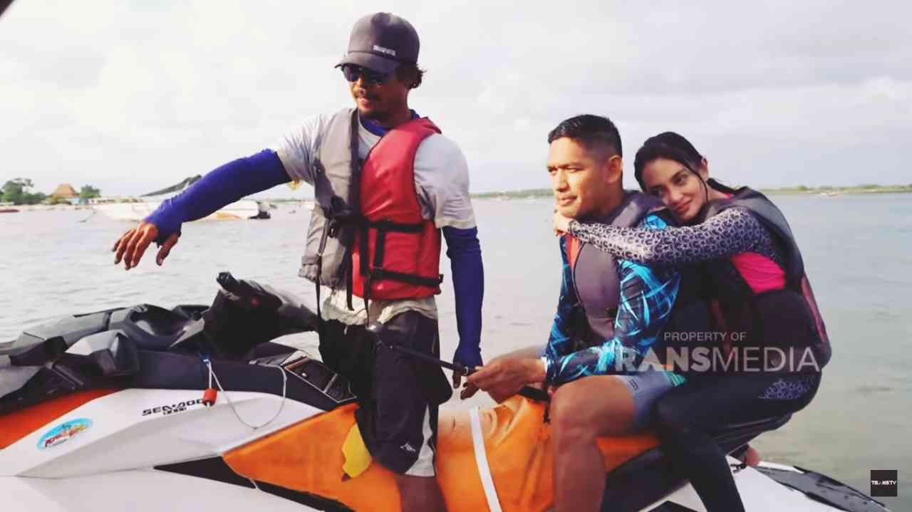 Informasi Wisata Indonesia dan Luar Negeri : 
					Syahdunya Liburan di Tanjung Benoa, Surganya Wisata Air
					