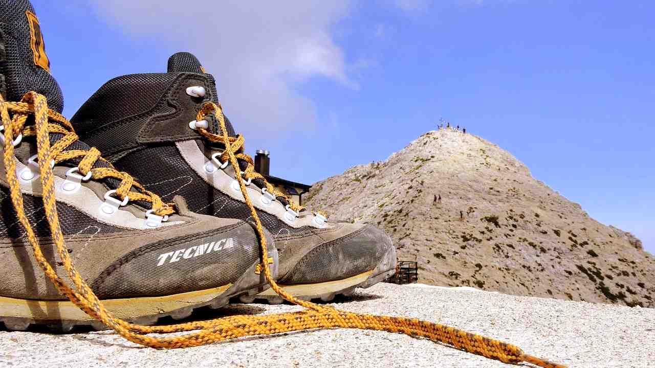 Pilihlah Sepatu Gunung Sesuai Kebutuhanmu!