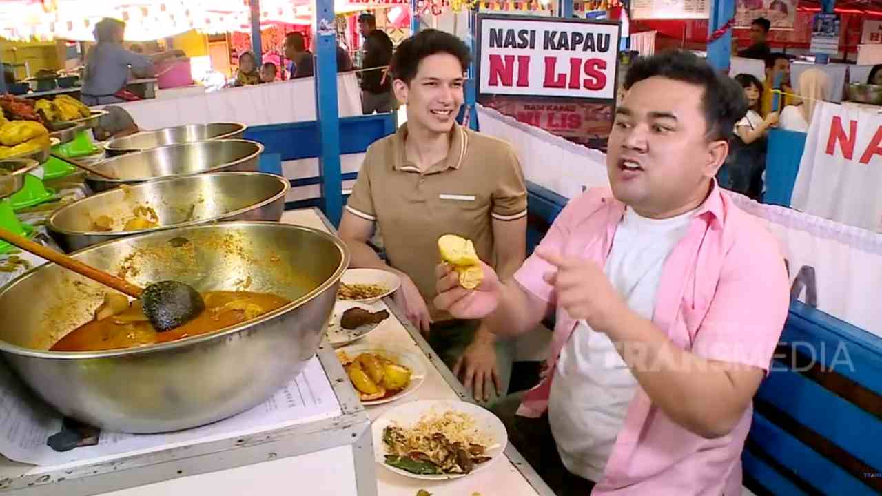 Rekomendasi Liburan Seru : 
					Makan Nasi Kapau Terenak Harus Langsung di Tempat Asalnya
					